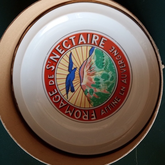 🛍️ Set Of 6 Vintage Collector Plates - Picture 5 of 7